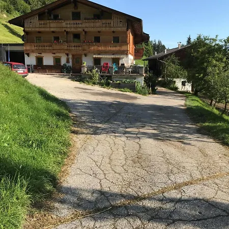 Haus Dengg Цельберг